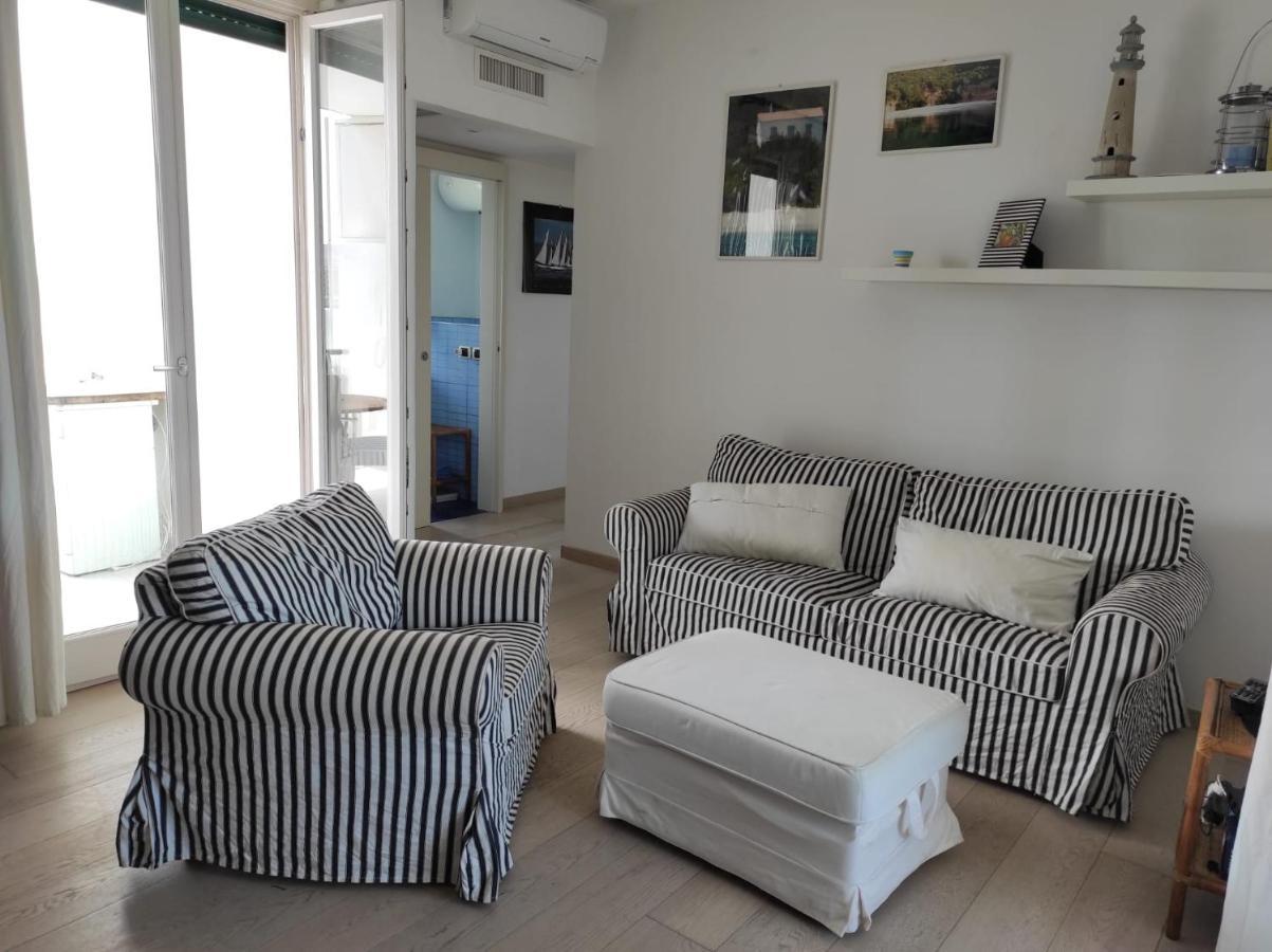 Grazioso Appartamento Vicino Al Mare سان كاتالدو المظهر الخارجي الصورة